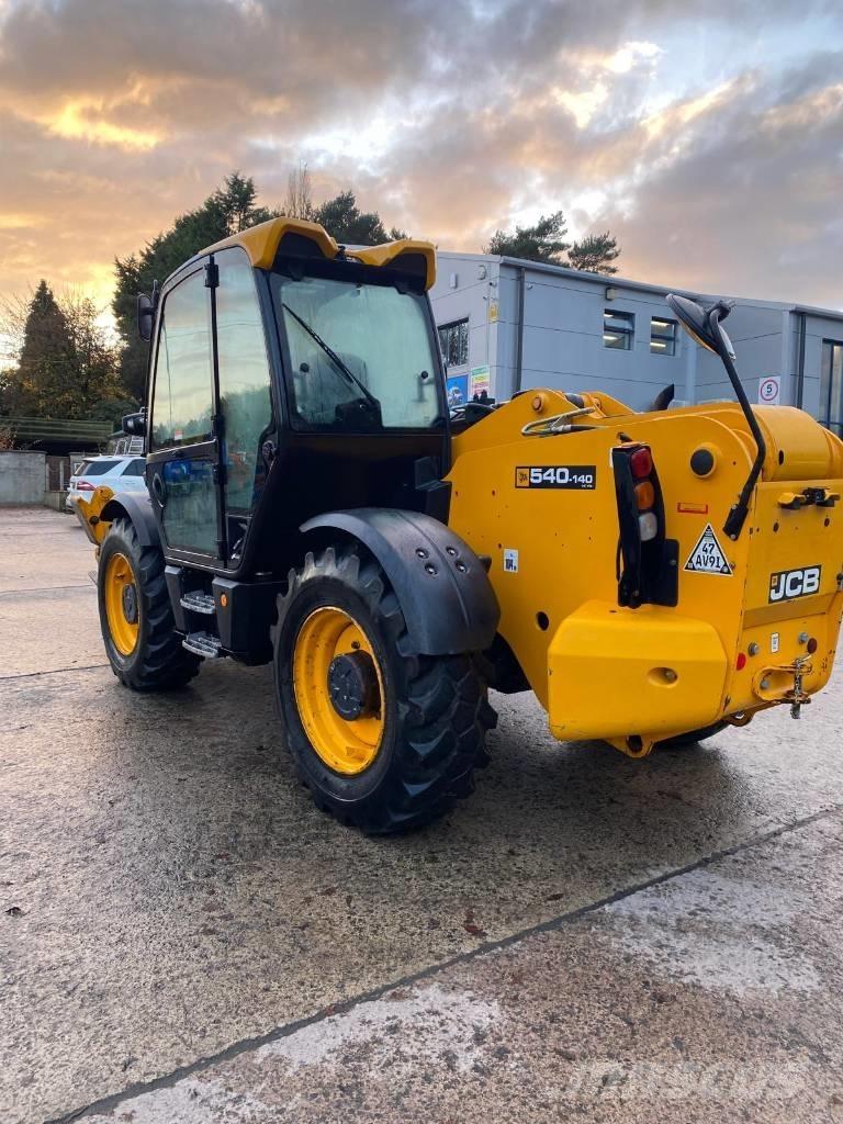 JCB 540-140 Manipulador telescópico