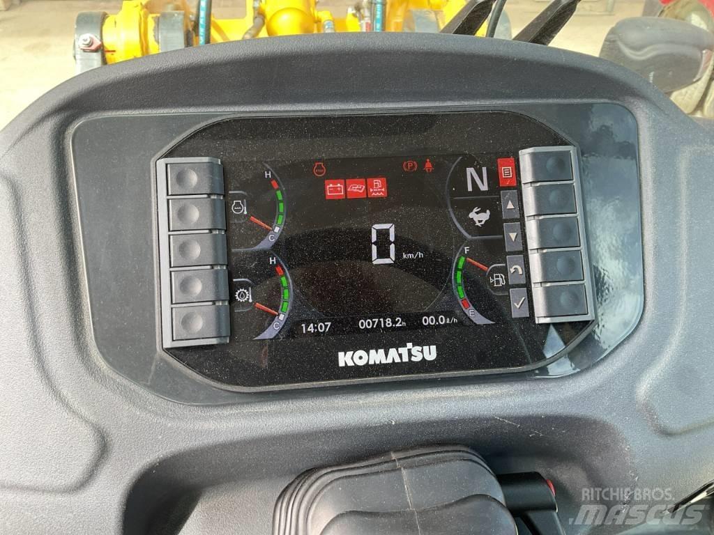 Komatsu WA80M-8 Carregadeiras de rodas