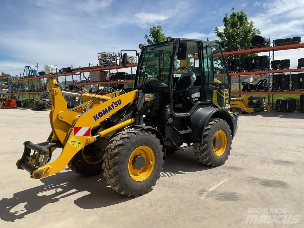 Komatsu WA80M-8 Carregadeiras de rodas