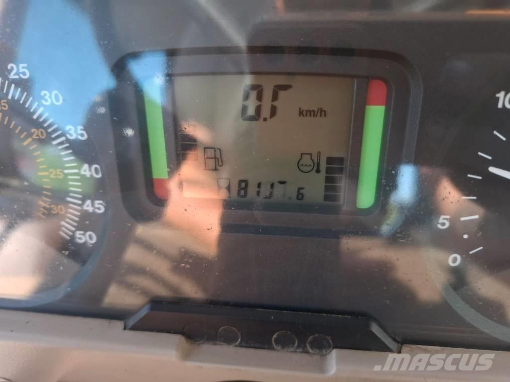 John Deere 5820 Tratores Agrícolas usados