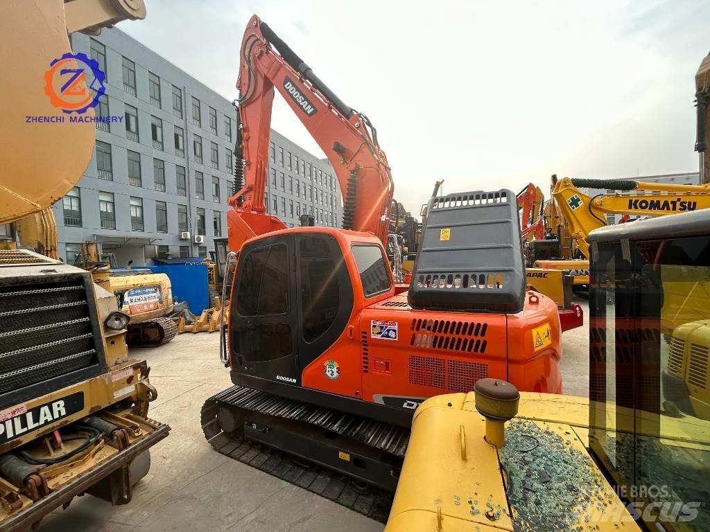 Doosan DX 150 Escavadoras Midi 7t - 12t