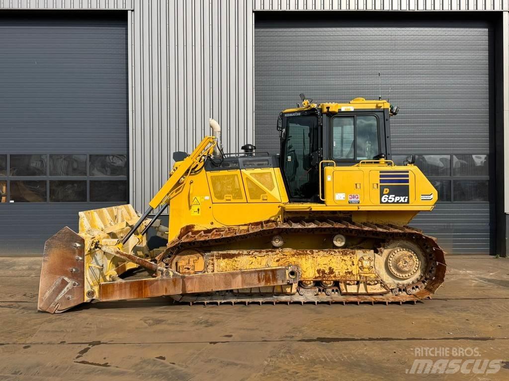 Komatsu D65PXi-18 Dozers - Tratores rastos