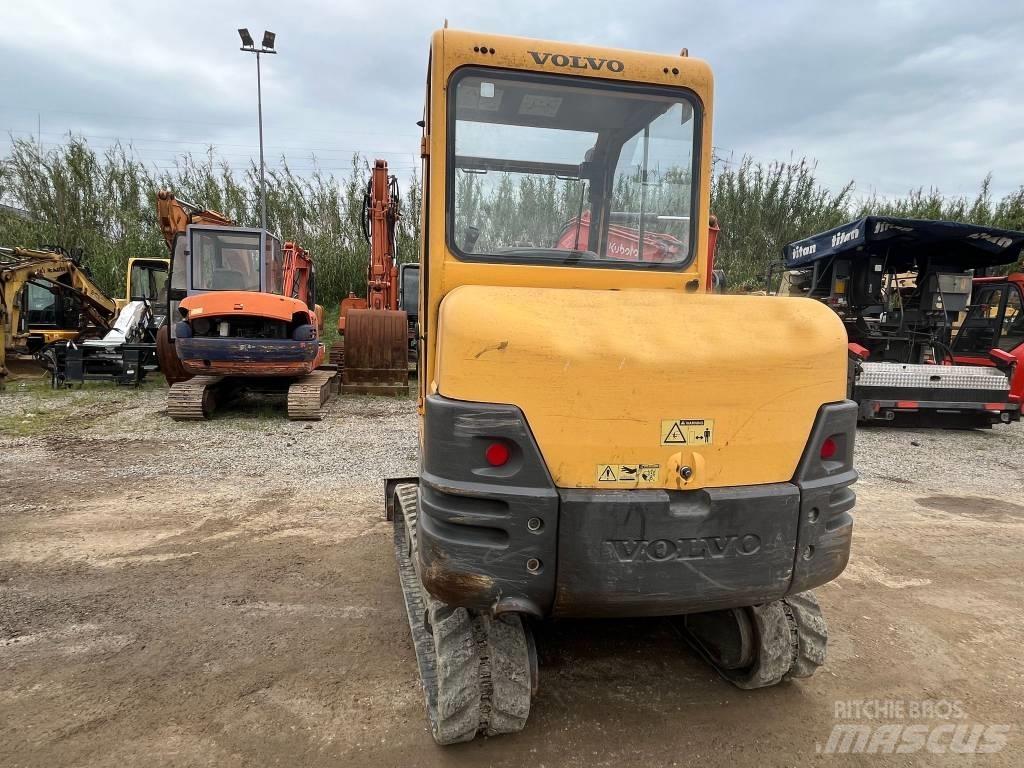 Volvo EC 25 Miniescavadeiras
