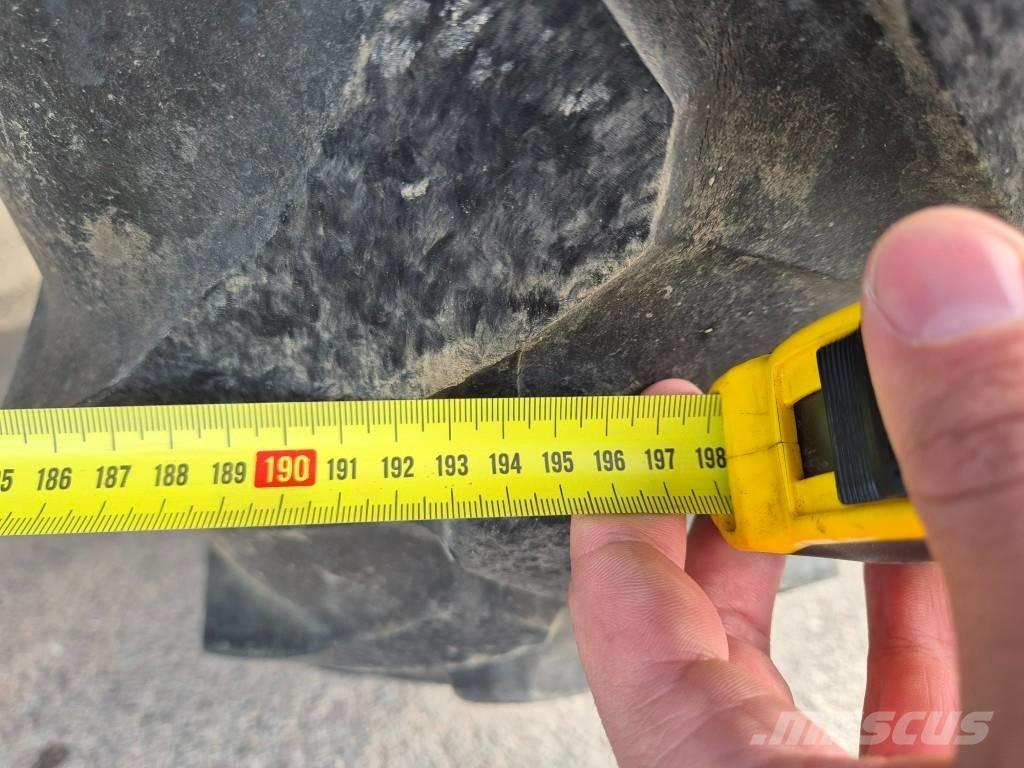 Sieger SM 2700/24 Pulverizadores rebocados