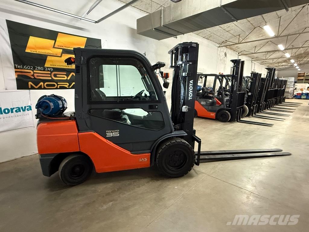 Toyota 02-8 FGJF 35 Empilhadores a gás