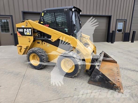 CAT 246D Minicarregadeiras
