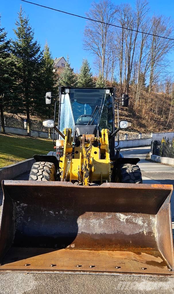CAT 908 M Carregadeiras de rodas