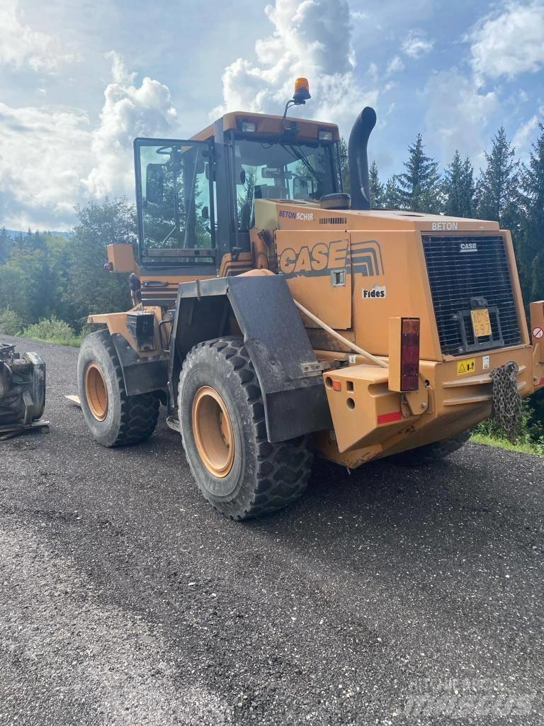 CASE 621 C Carregadeiras de rodas