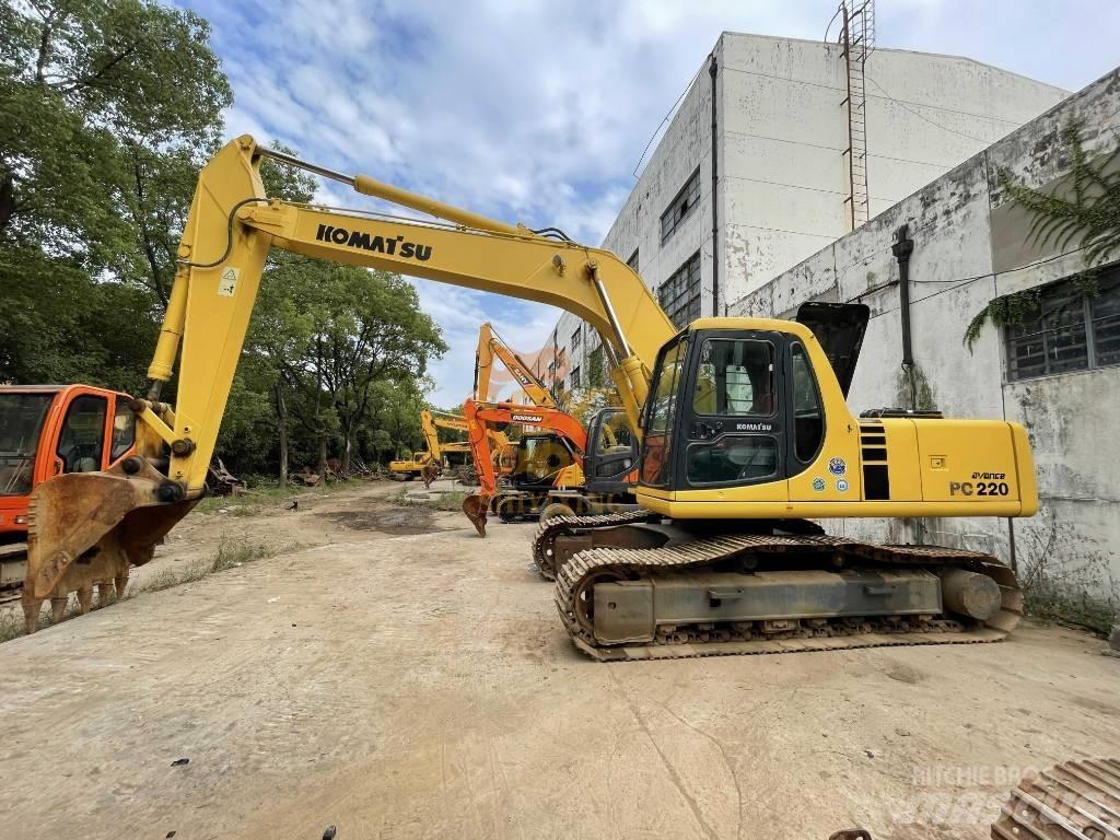 Komatsu PC 220 Escavadeiras de esteiras