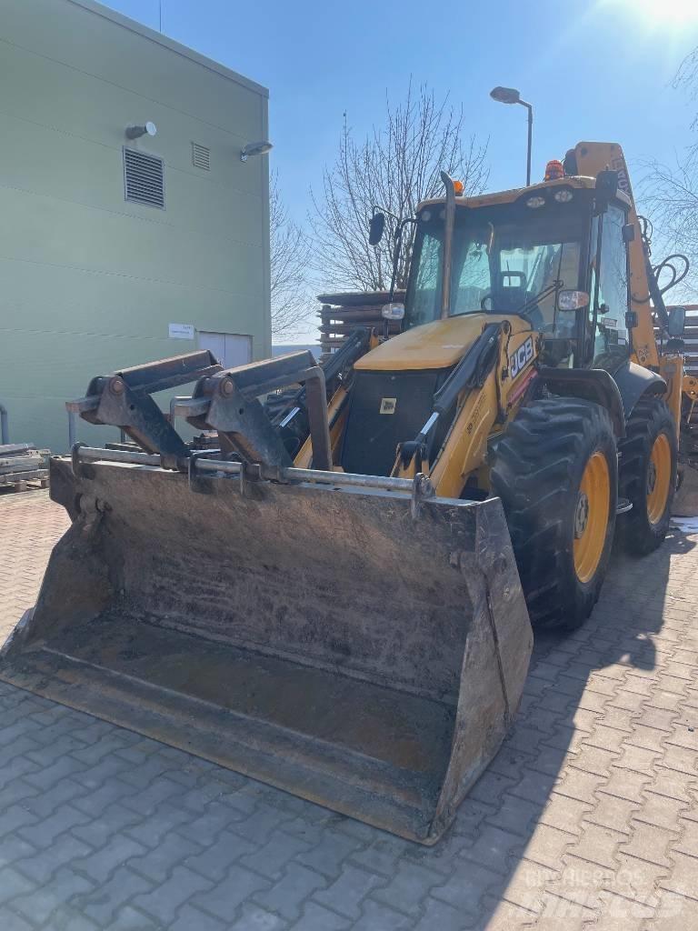 JCB 4 CX Retroescavadeiras