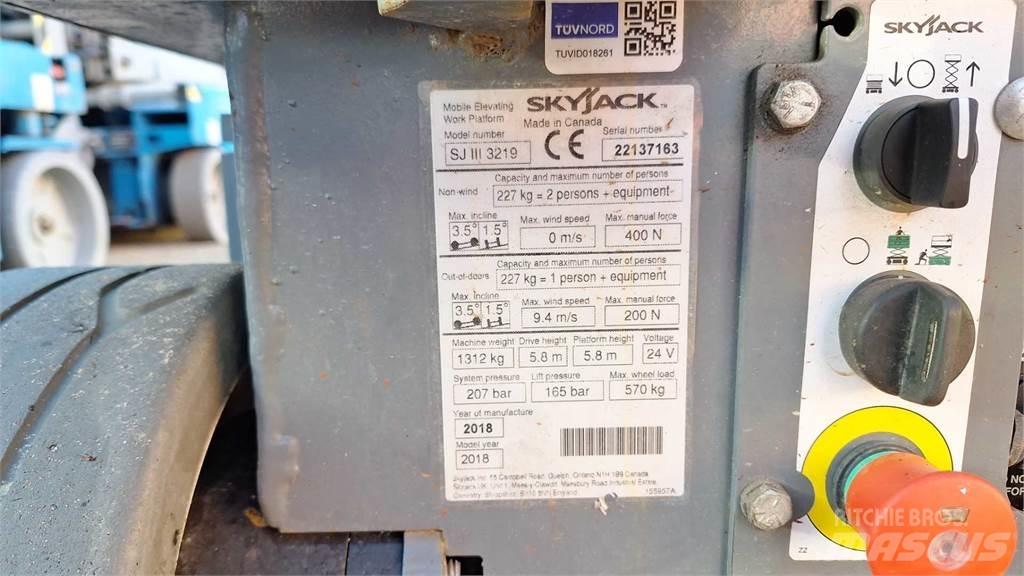 SkyJack SJIII3219 Elevadores de tesoura