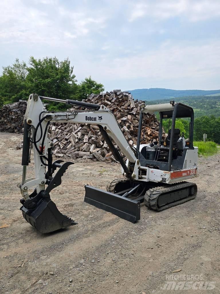 Bobcat X 331 Miniescavadeiras