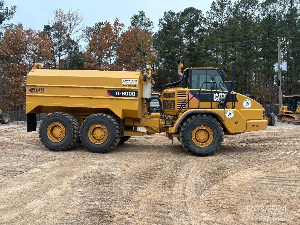 CAT 730 Auto-tanques
