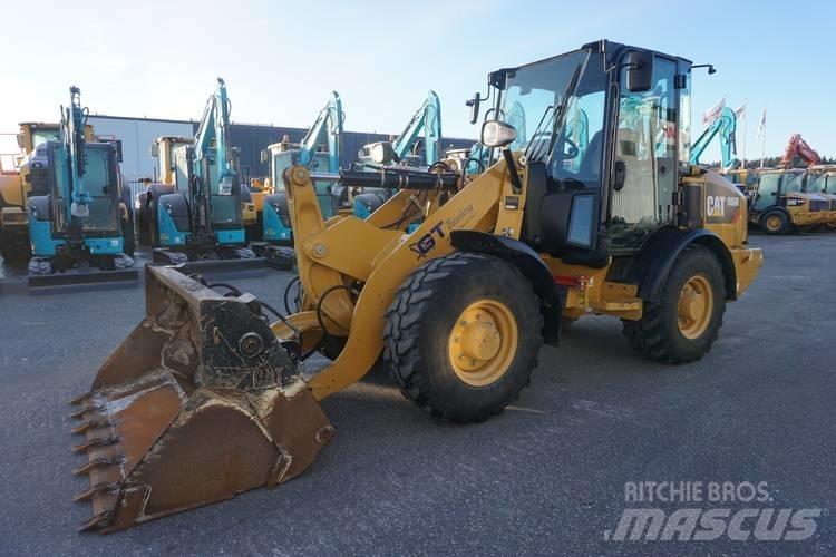 CAT 906 M Carregadeiras de rodas