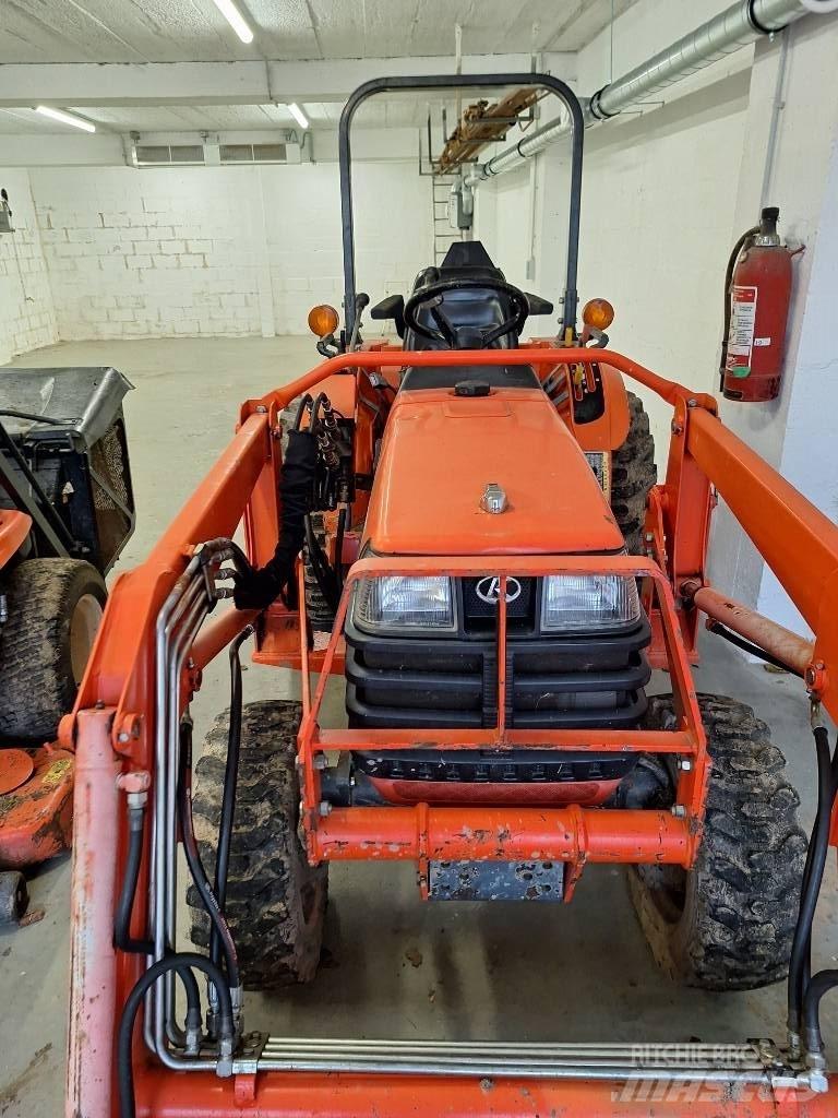 Kubota B 2710 Tratores Agrícolas usados