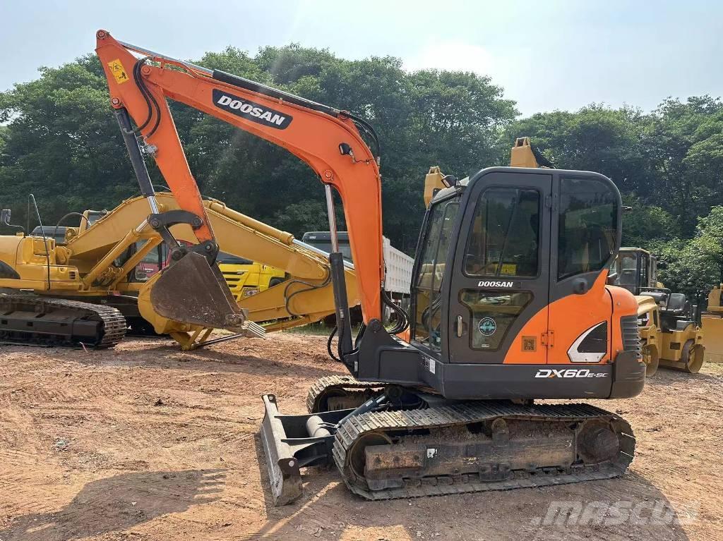 Doosan DX 60 Escavadeiras de esteiras