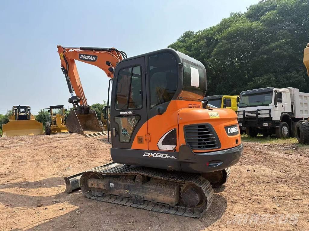 Doosan DX 60 Escavadeiras de esteiras