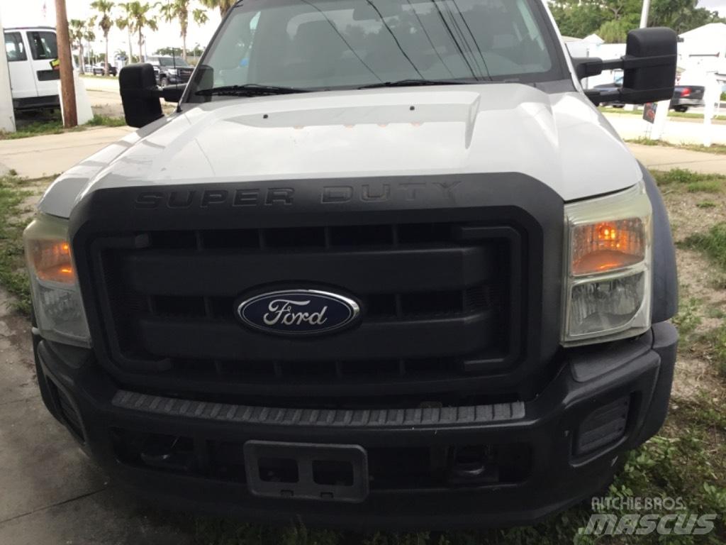 Ford F 550 XL SD Camiões Municipais / Uso Geral