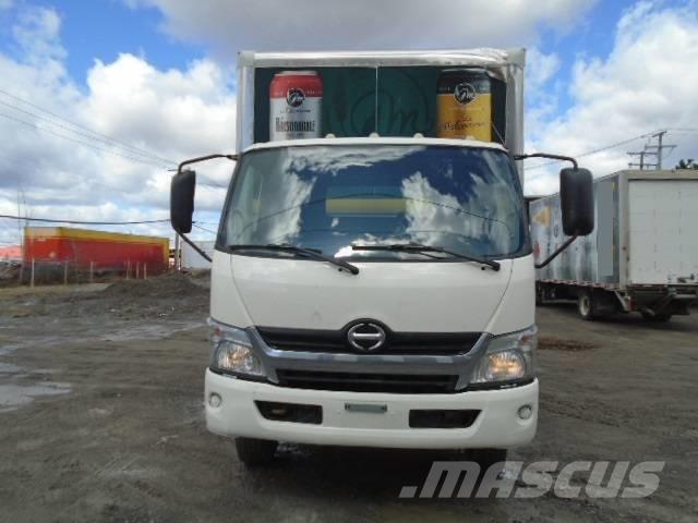 Hino 195 D Caminhões de caixa fechada