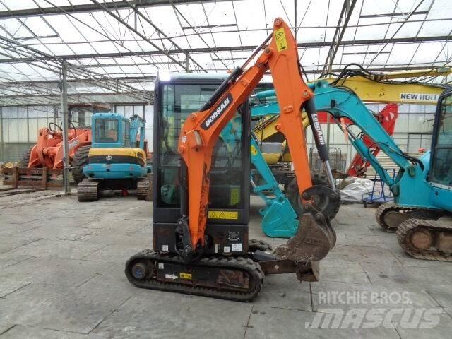 Doosan DX19 Miniescavadeiras
