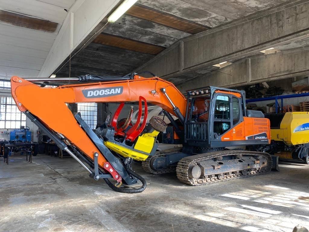 Doosan DX 235 NLC-5 Escavadeiras de esteiras