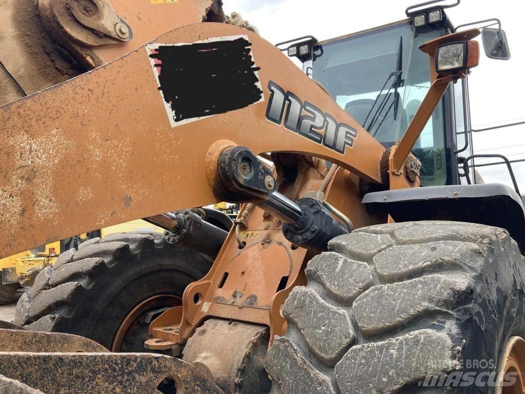 CASE 1121F Carregadeiras de rodas