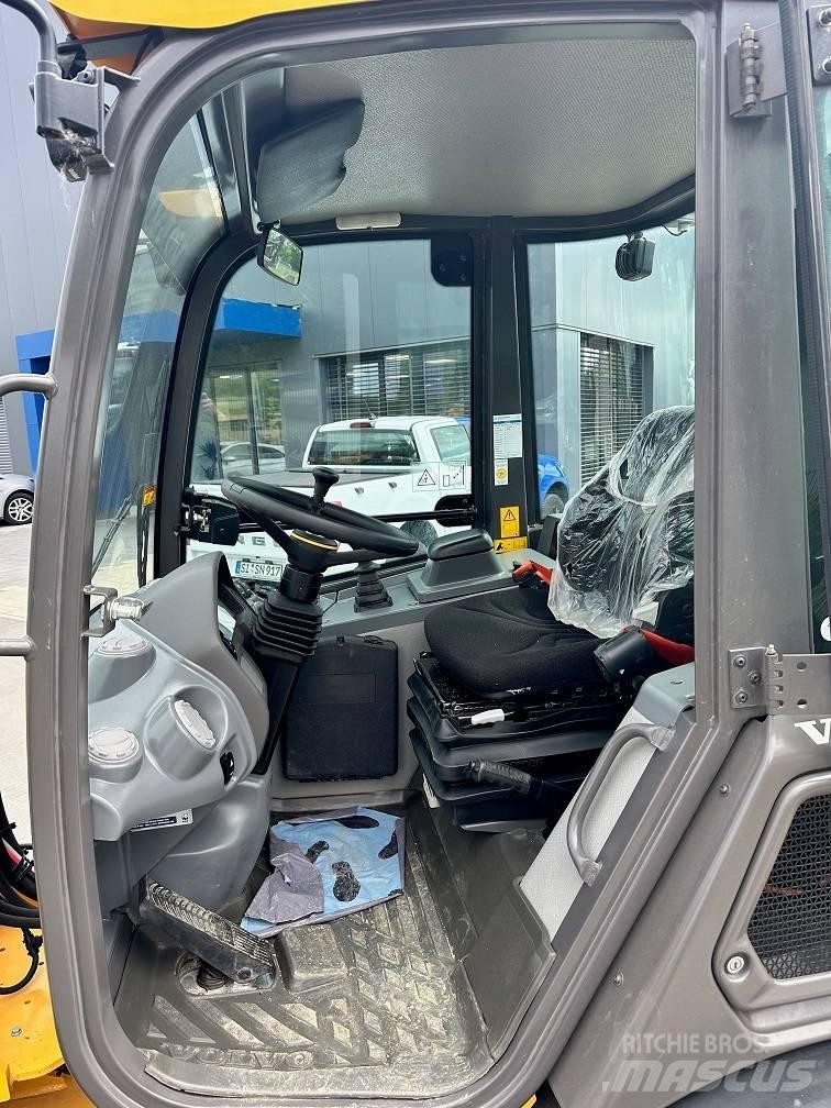 Volvo L 25 Electric Carregadeiras de rodas
