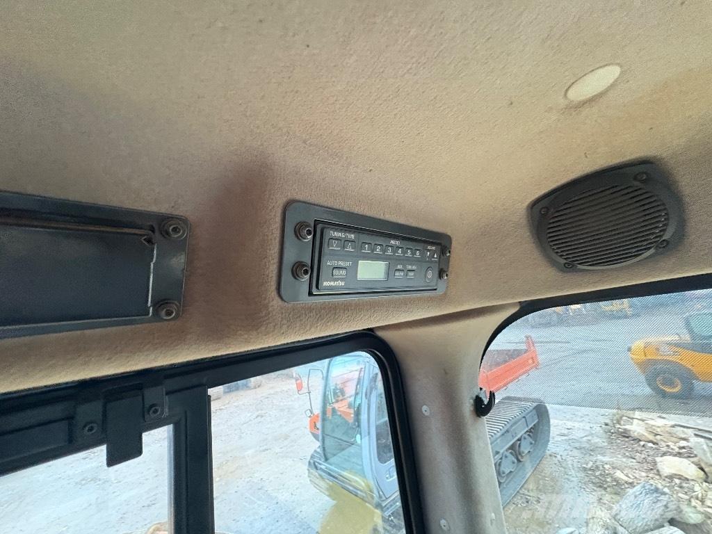 Komatsu D65PX-18 Dozers - Tratores rastos