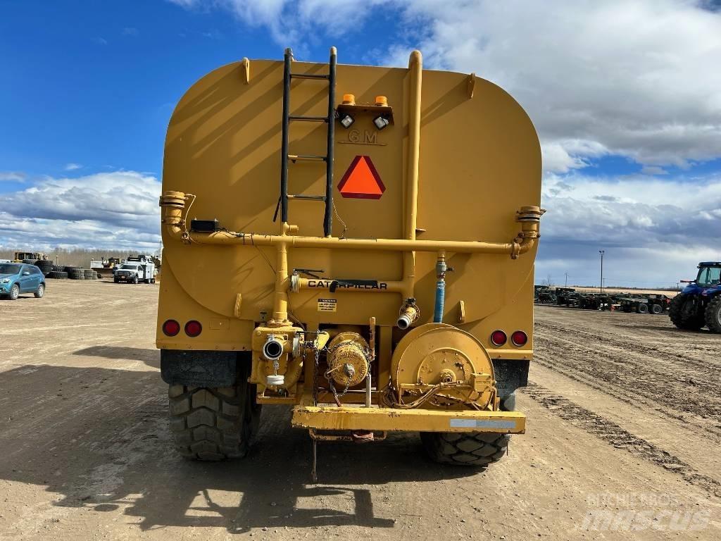 CAT 25D Auto-tanques