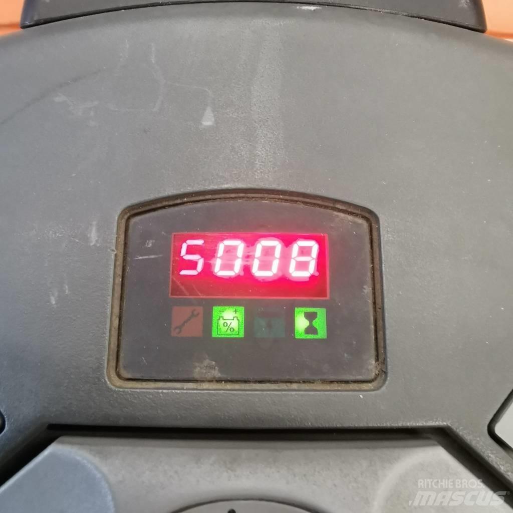 BT OSE 250 P Preparadoras de encomendas de baixa elevação