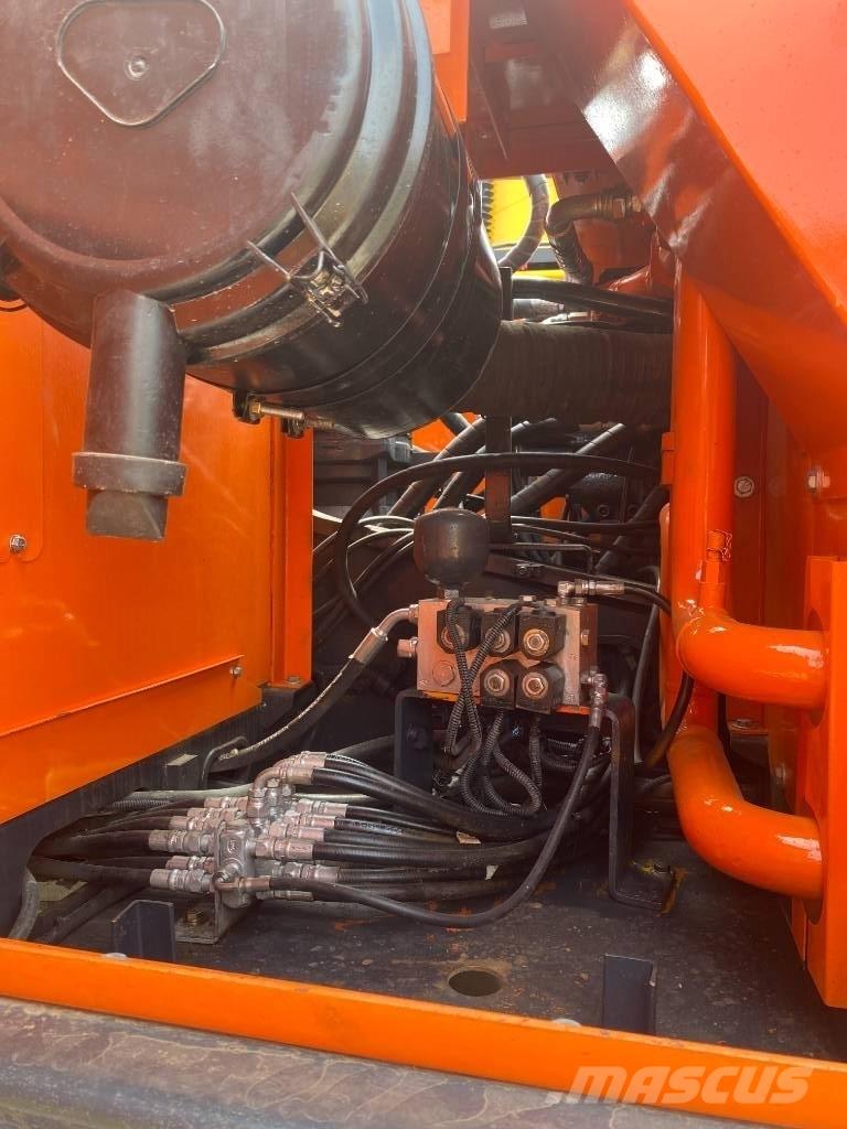 Doosan DX 300 Escavadeiras de esteiras
