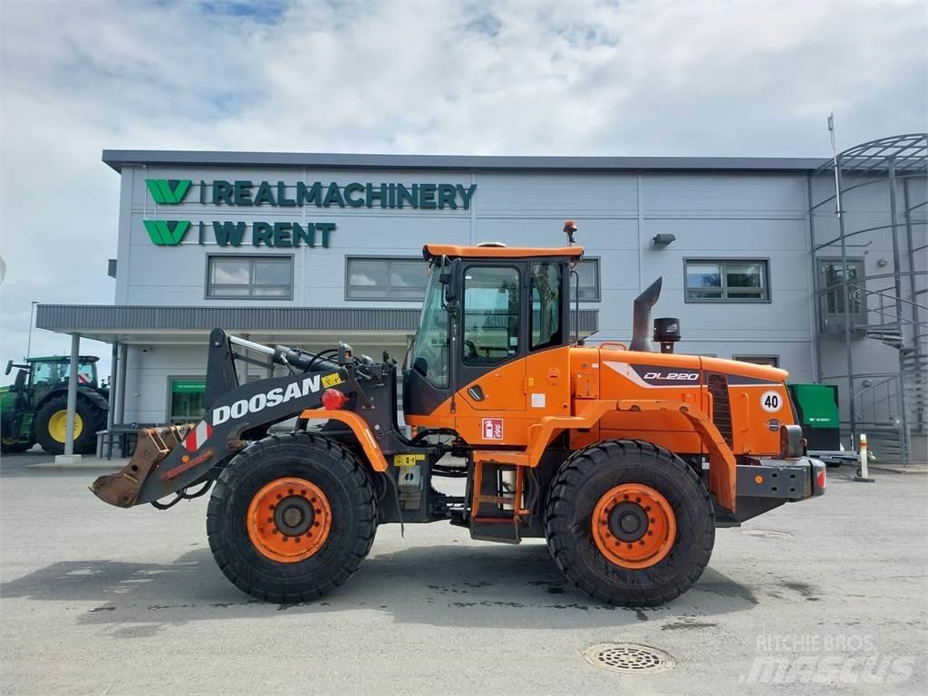 Doosan DL220-5 Carregadeiras de rodas