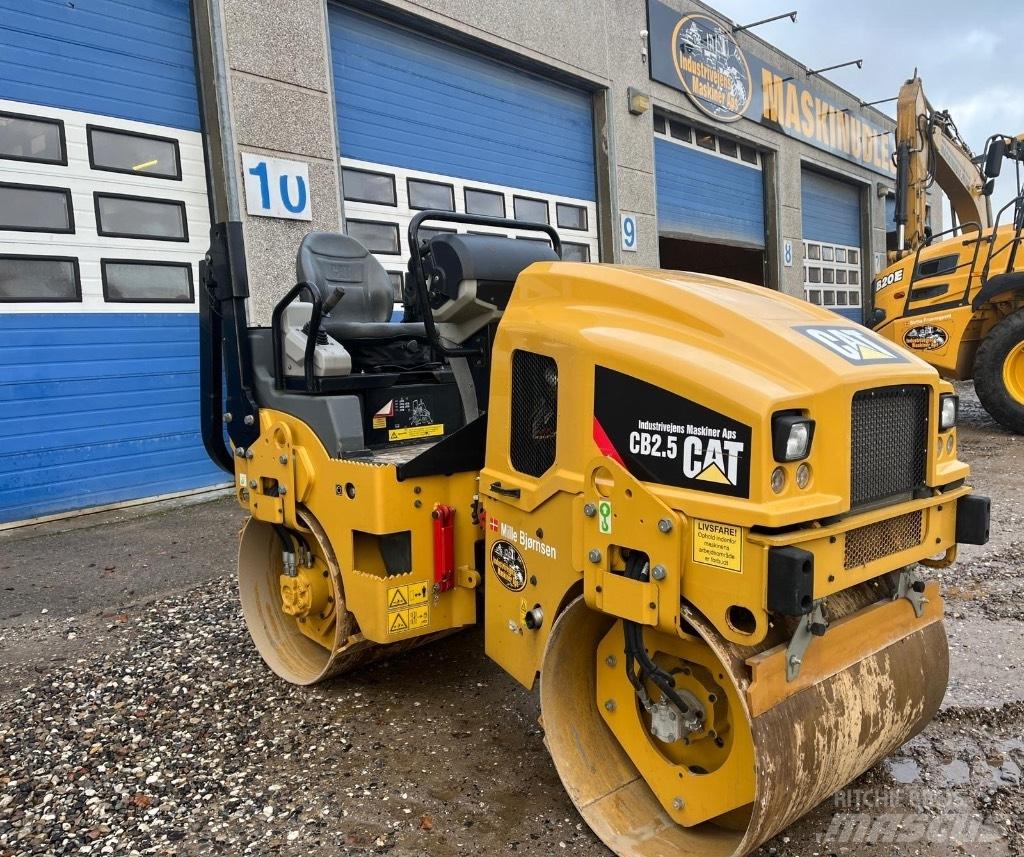 CAT CB 2.5 Cilindros Compactadores tandem
