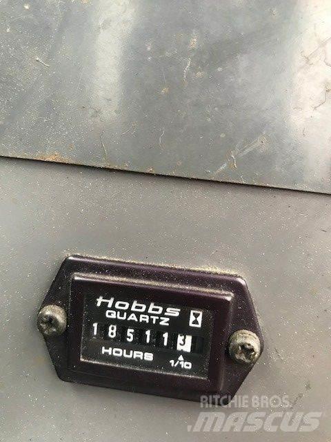 Kobelco CKE 800 Gruas de rastos