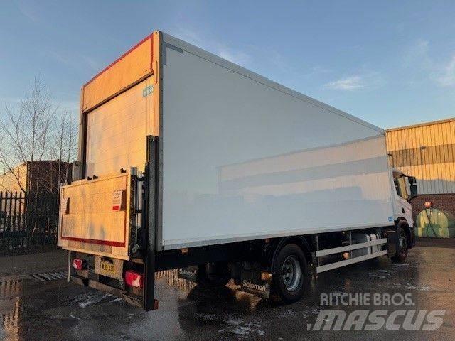 Scania P 250 Caminhões caixa temperatura controlada