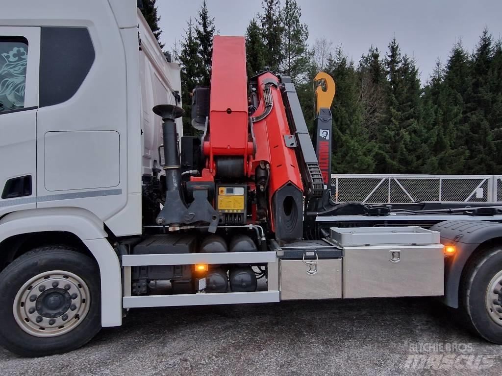 Scania R540 8x2 Camiões grua