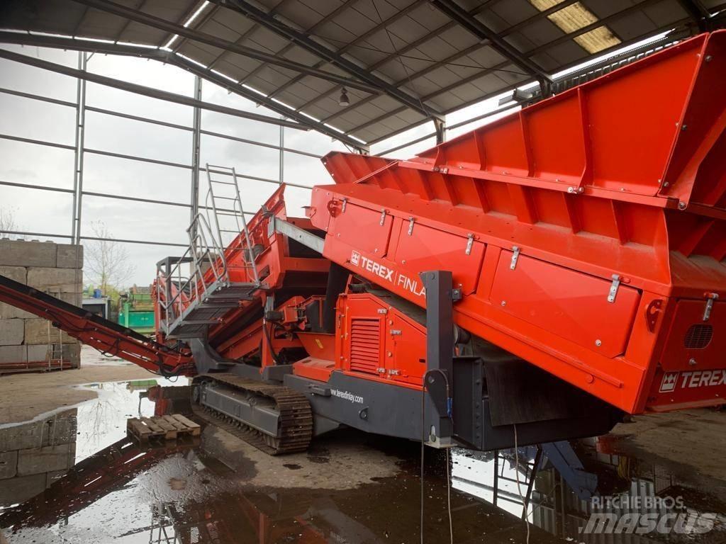 Terex Finlay 883+ Crivos móveis