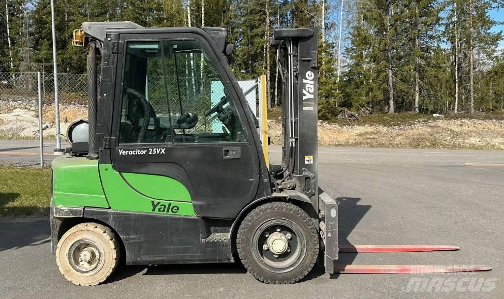 Yale GLP 25 VX Empilhadores a gás