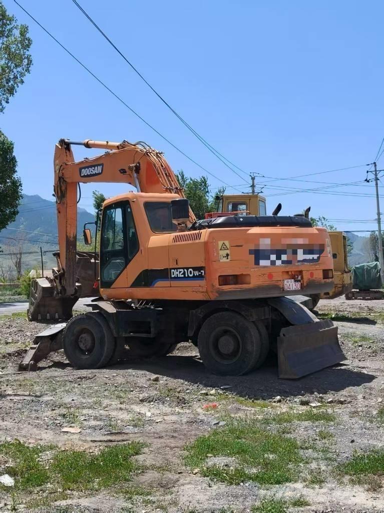 Doosan DH210W-7 Escavadoras de rodas
