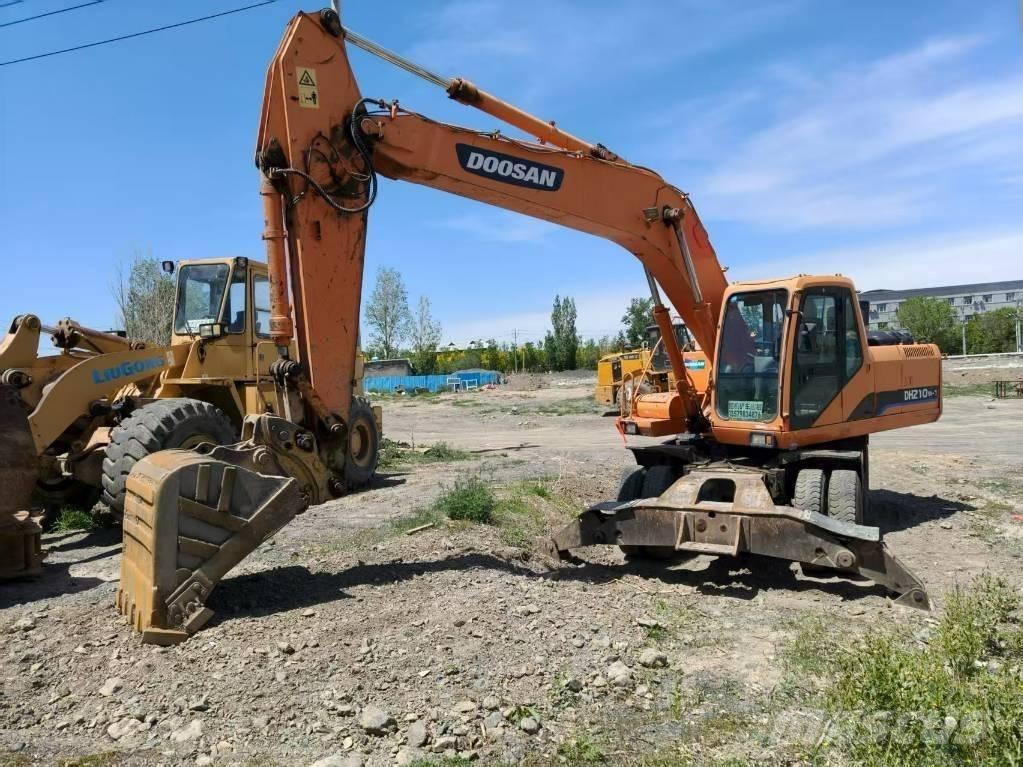 Doosan DH210W-7 Escavadoras de rodas