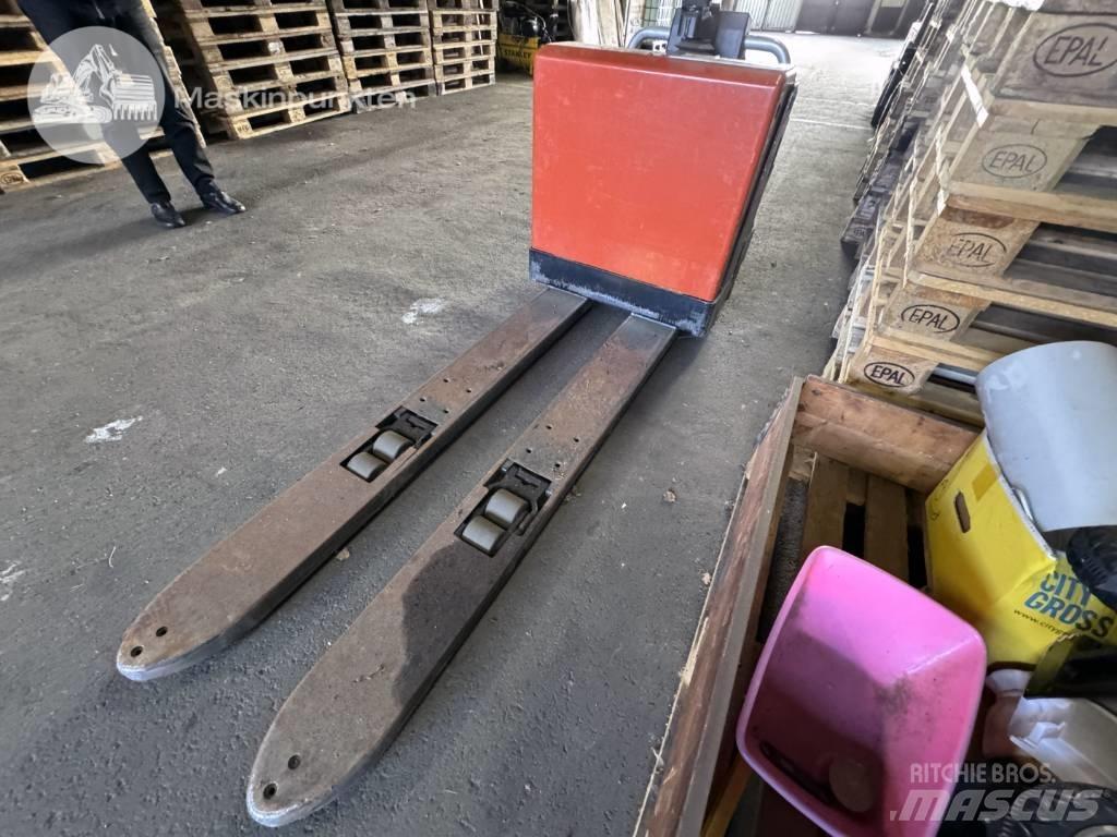 BT LPE 200 Porta-paletes com plataforma