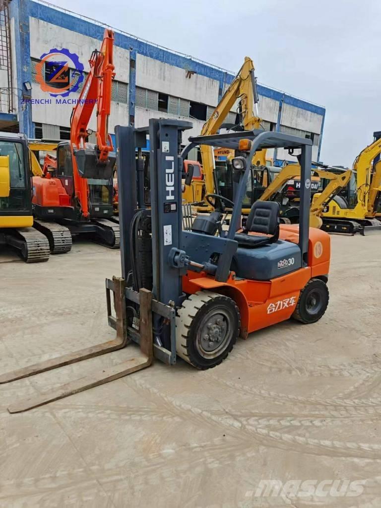 Heli CPCD 30 Empilhadores Diesel