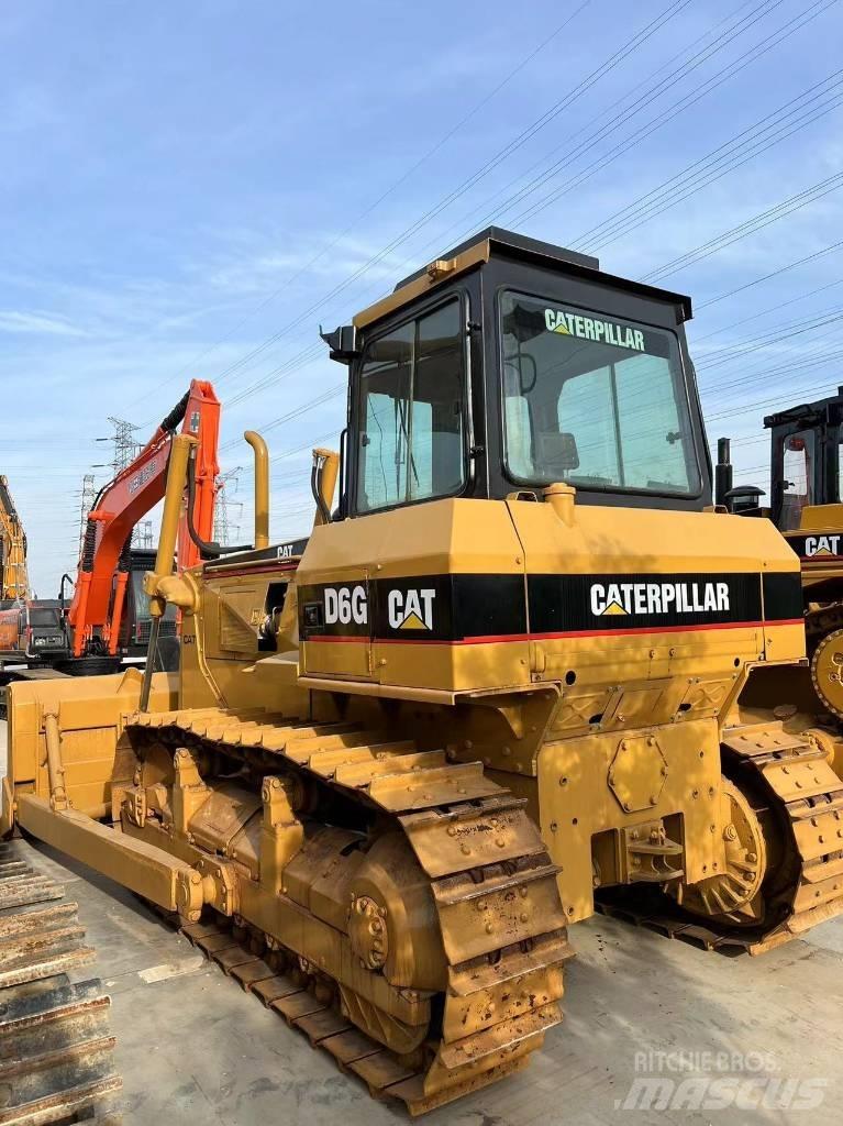 CAT D 6 G Dozers - Tratores rastos