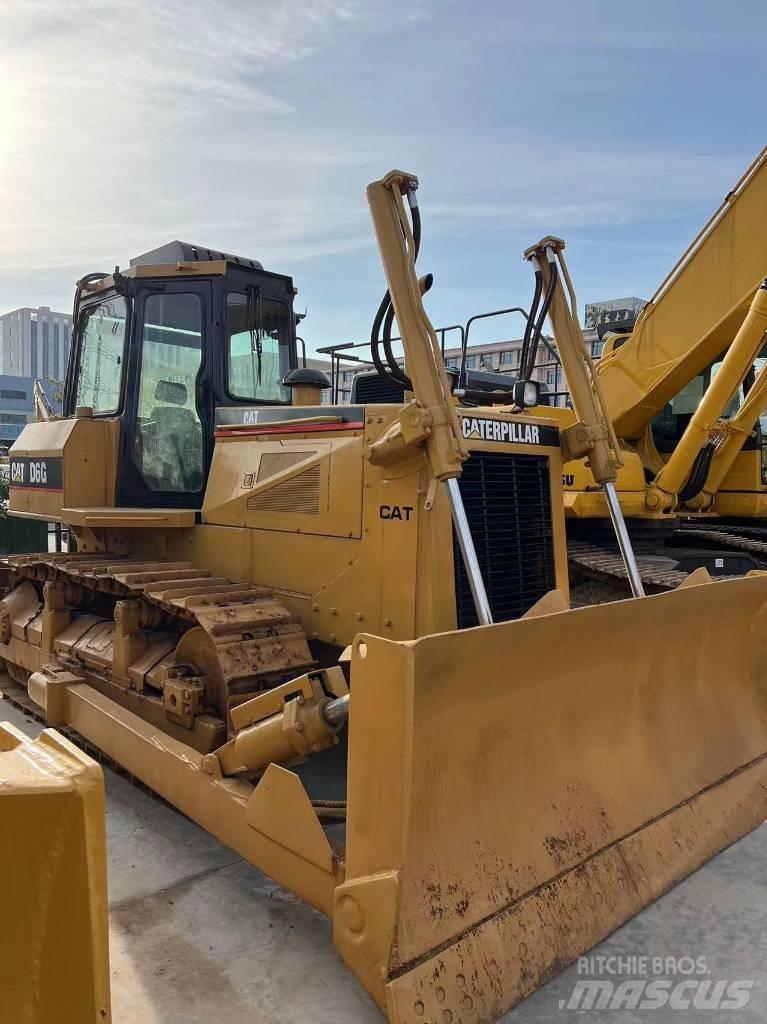CAT D 6 G Dozers - Tratores rastos