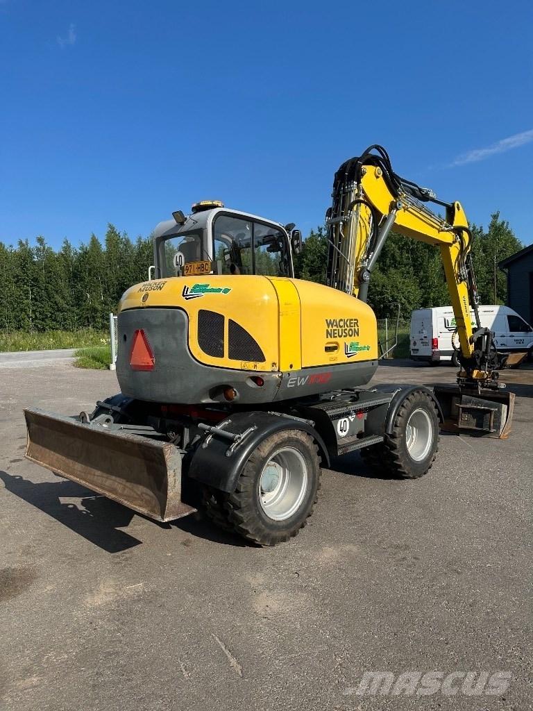 Wacker Neuson EW 100 Escavadoras de rodas
