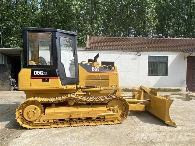 CAT D5G Dozers - Tratores rastos