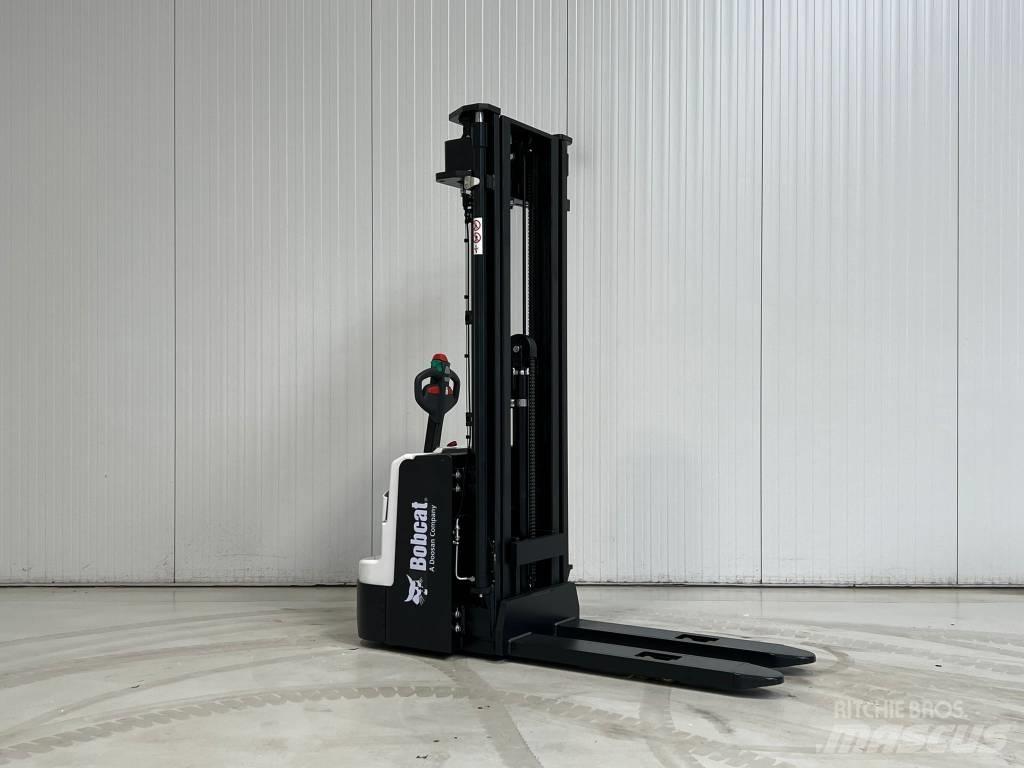 Bobcat BSL16N-7 Empilhador para operador externo