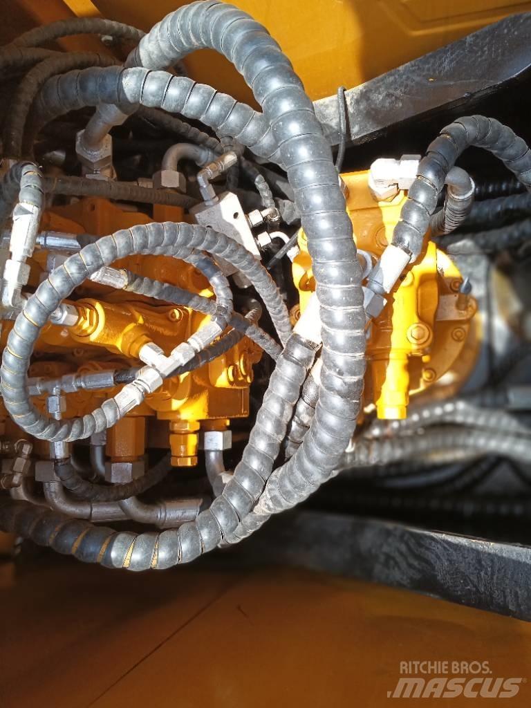 Sany SY 135C Escavadoras Midi 7t - 12t