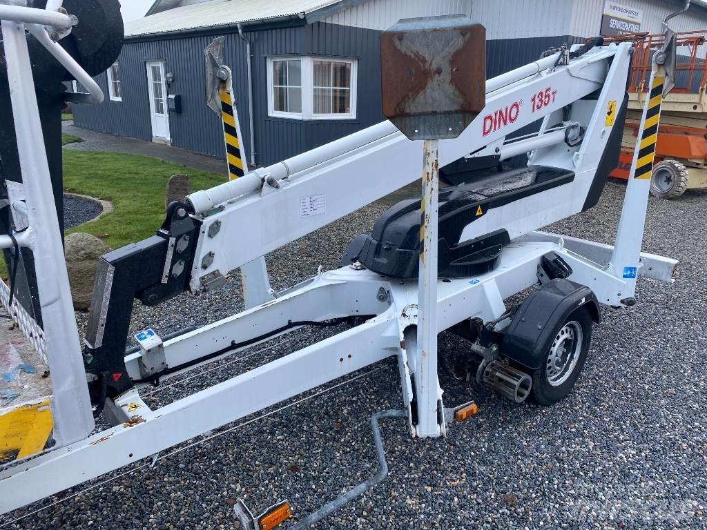 Dino 135 T Plataformas aéreas montadas em atrelados