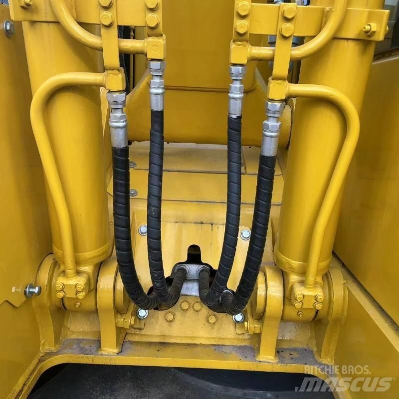 Komatsu PC 138 Escavadeiras de esteiras